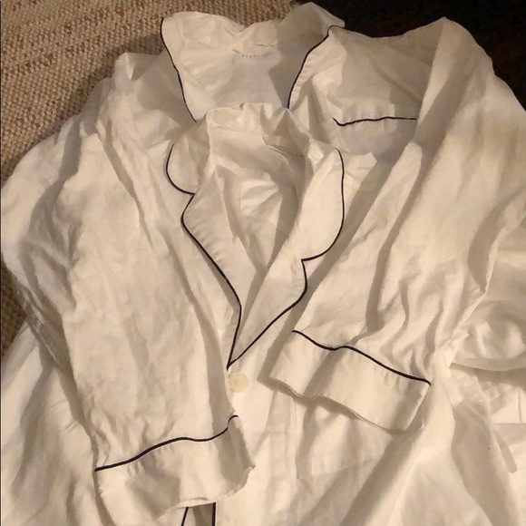 Everlane Other - Two Everlane white button down pajama shirts
